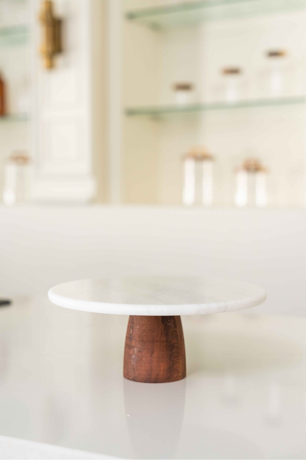 Doğal Mermer Ahşap Ayaklı Pasta Kek Standı Sunumluk