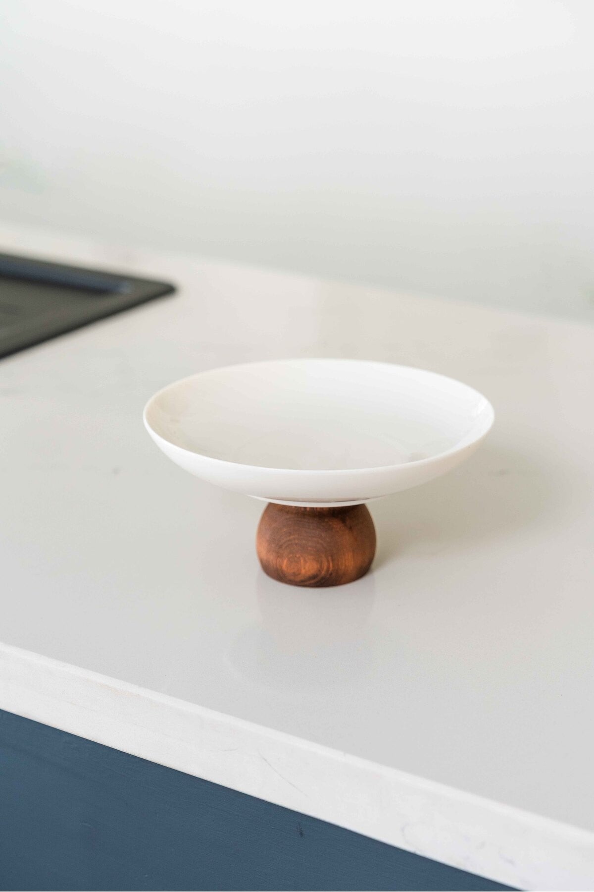 Doğal Ahşap Tabanlı Modern Servis Tabağı