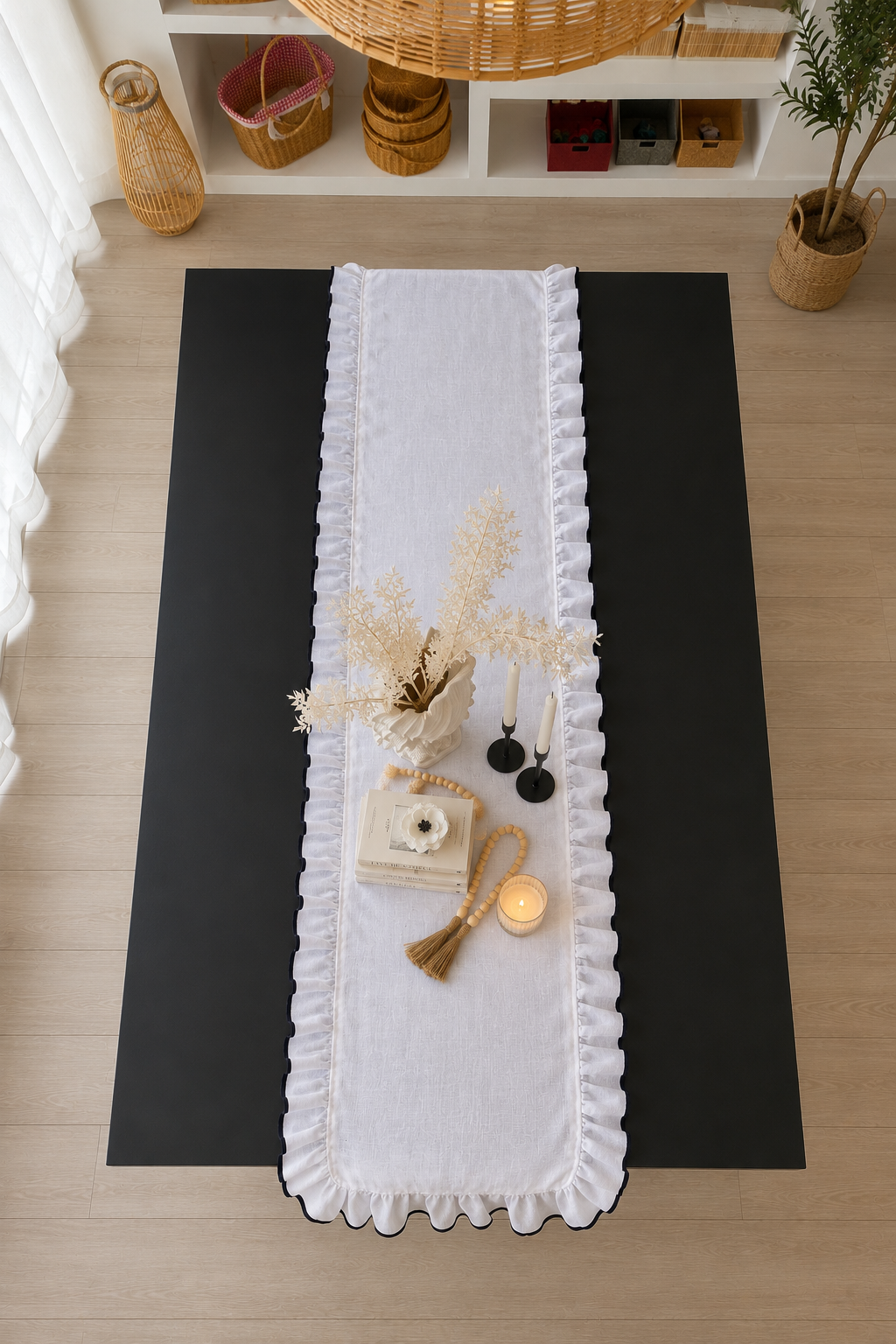 Shine White Keten Heryeri Fırfırlı Nakış Detaylı Dikdörtgen Runner 40CMX120CM