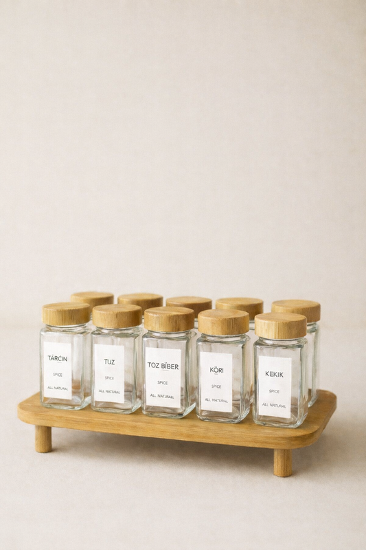 12Li Cam Akasya Kapaklı Kare Baharatlık Seti Stand Hediyeli (14 adet etiket)