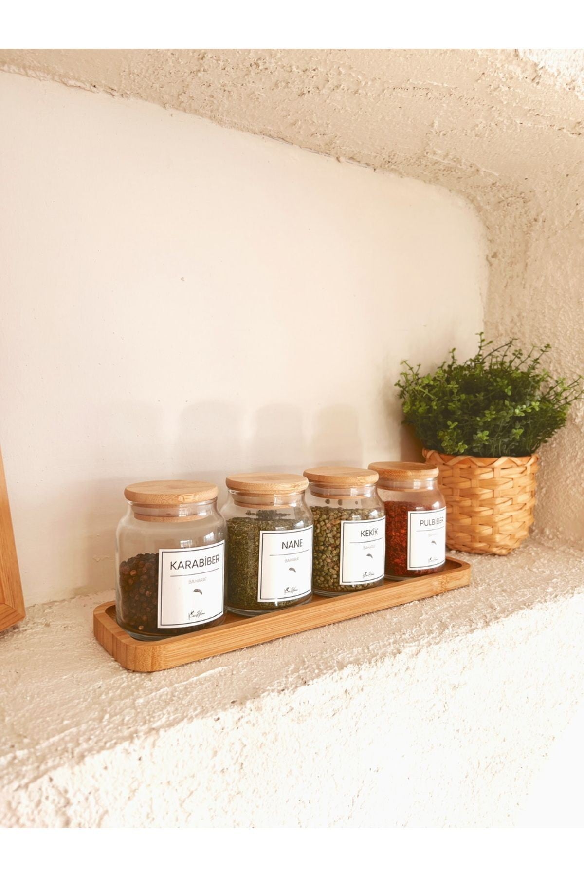 Bambu Vakum Kapaklı 4lü Etiketli Cam Baharat Seti 16 Adet Etiket Ile