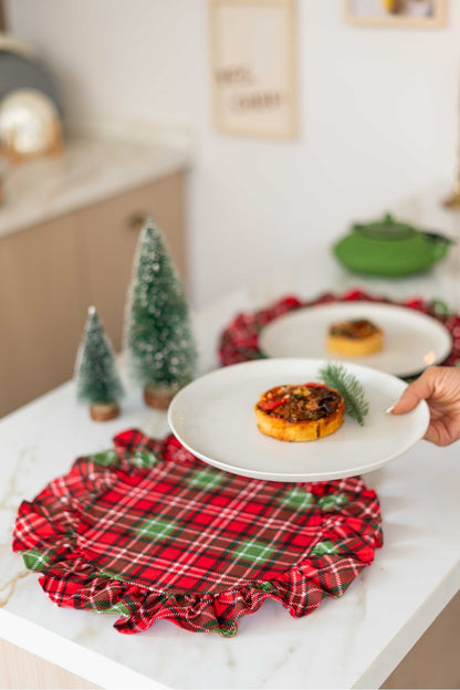 4Lü Ekose Kumaş Yuvarlak Fırfır Detaylı Amerikan Servis / Supla Yılbaşı Özel