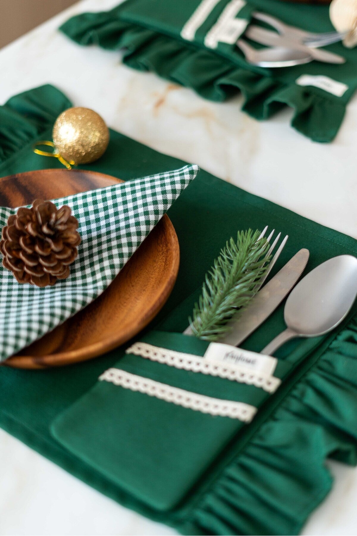 2li %100 Dak Keten Dantel Detaylı 2 Bölmeli Kaşıklık / Peçetelik / Çatal-Kaşık-Bıçak Kılıfı Yeşil