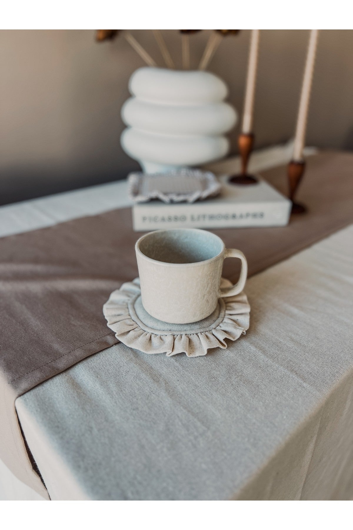 Ham Keten Fırfırlı Bardak Altlığı