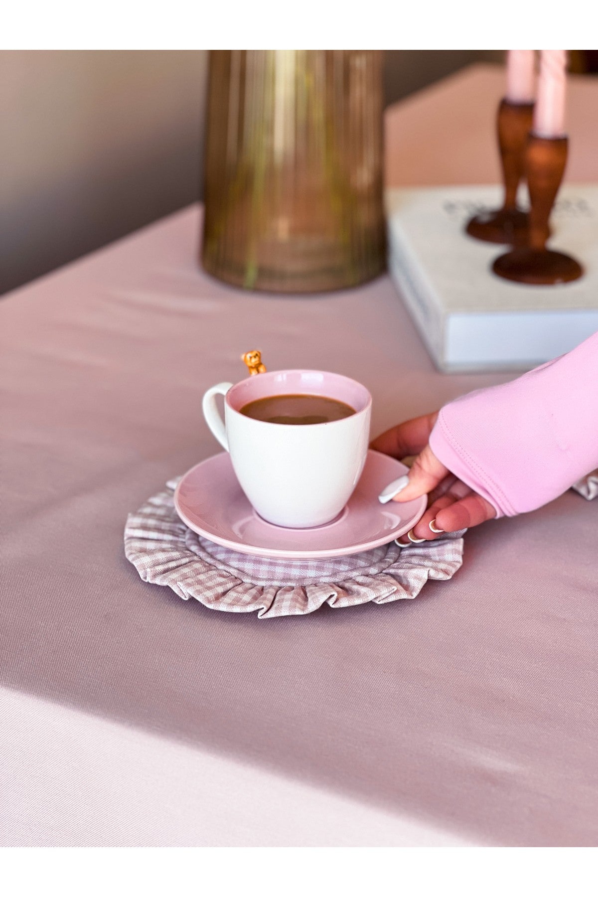 Rosy Keten Kareli Fırfırlı Bardak Altlığı Pembe