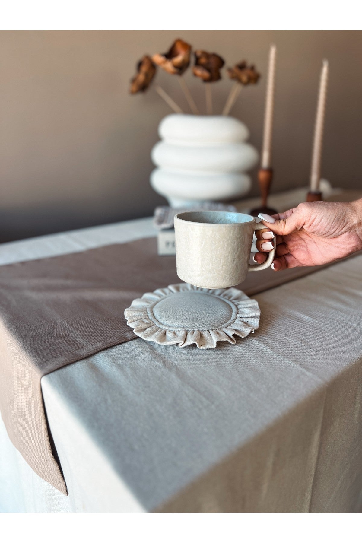 Ham Keten Fırfırlı Bardak Altlığı