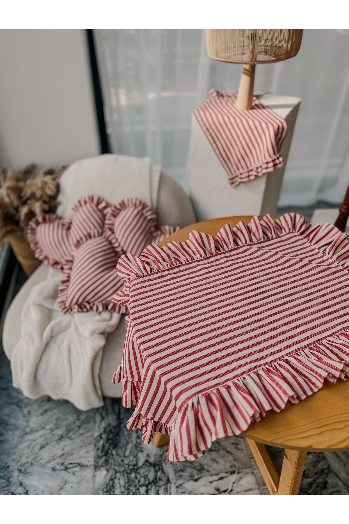 LOVELY Çizgili Fırfırlı Keten Runner
