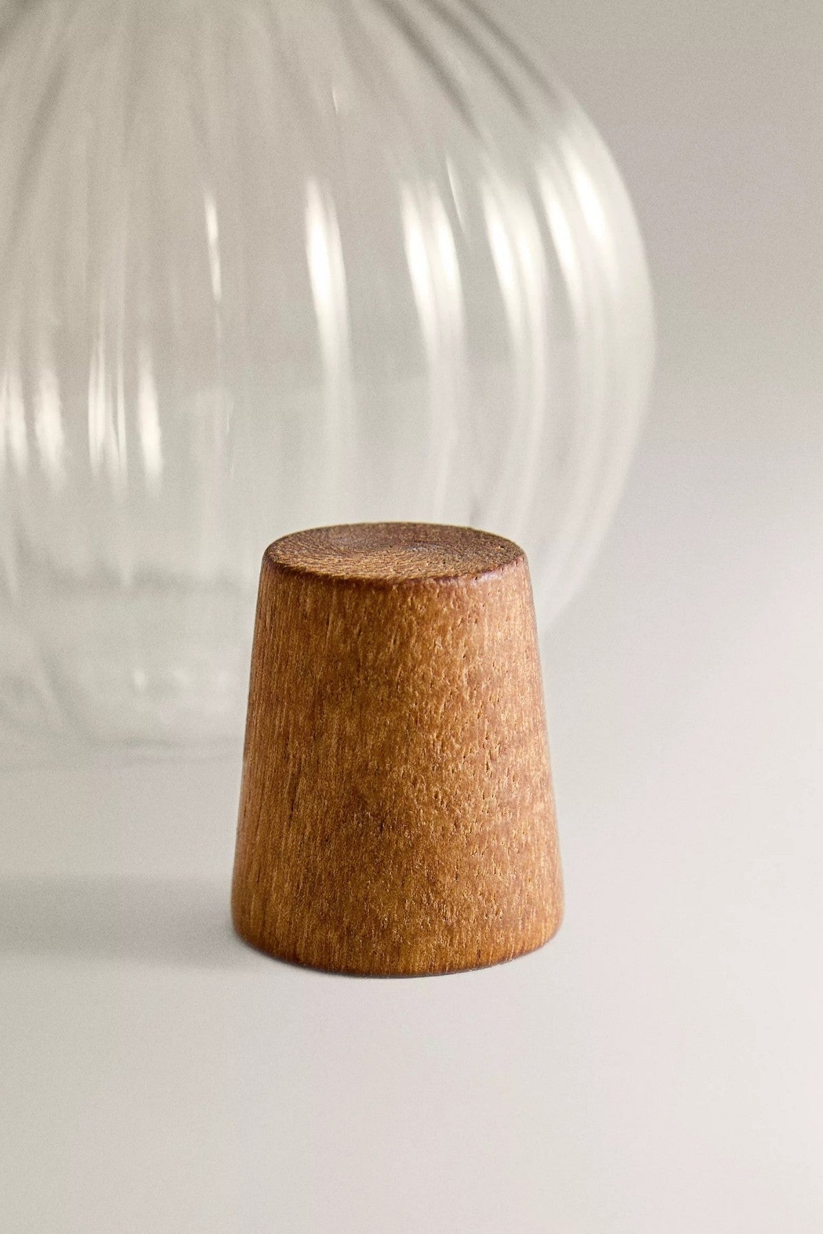 Borosilikat Cam ve Bambu Yağlık & Sirkelik Seti – 2'li, Doğal Ahşap Standlı, Şık Tasarım