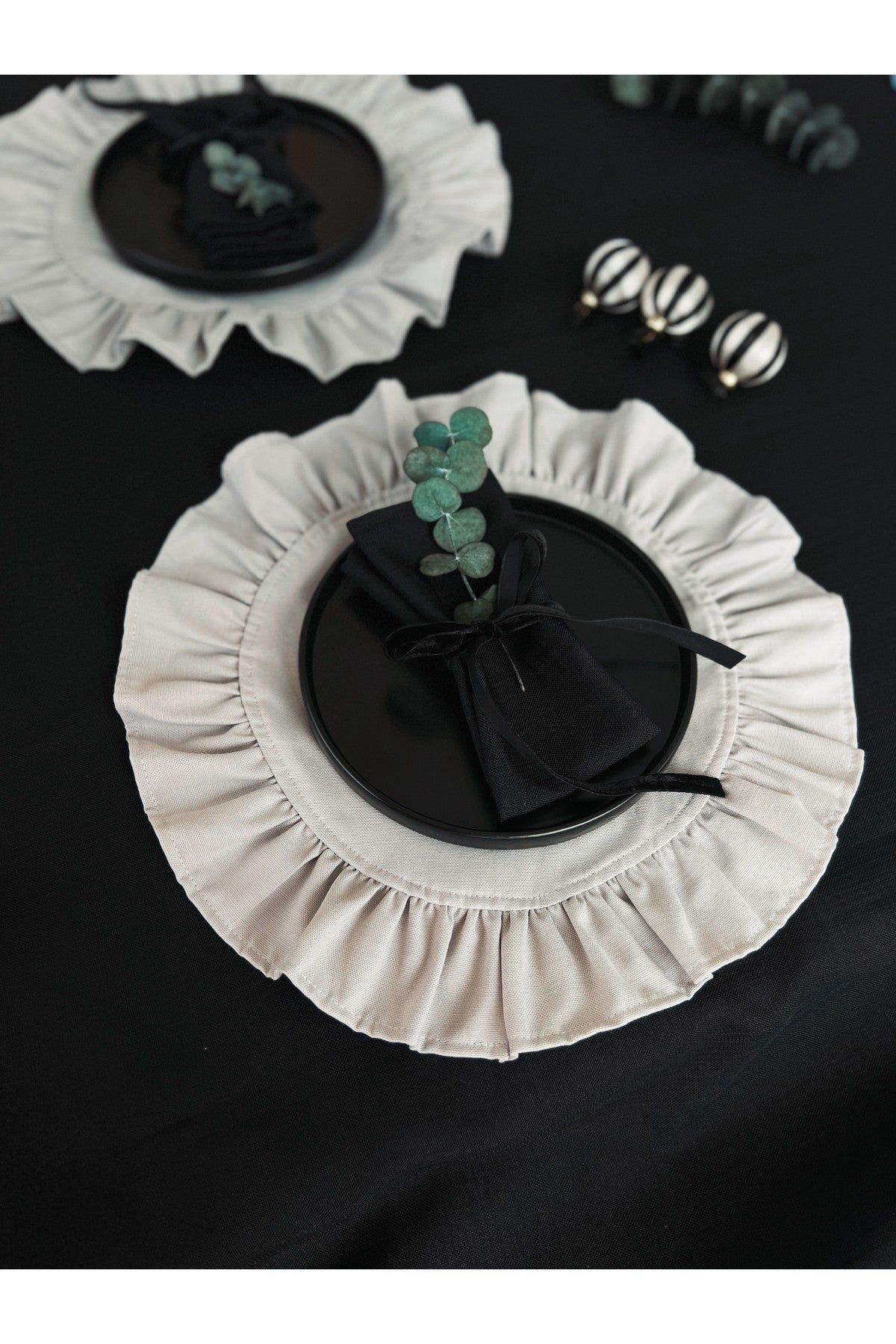 Moonlit Yuvarlak Fırfırlı Keten Supla / Amerikan Servis 4LÜ