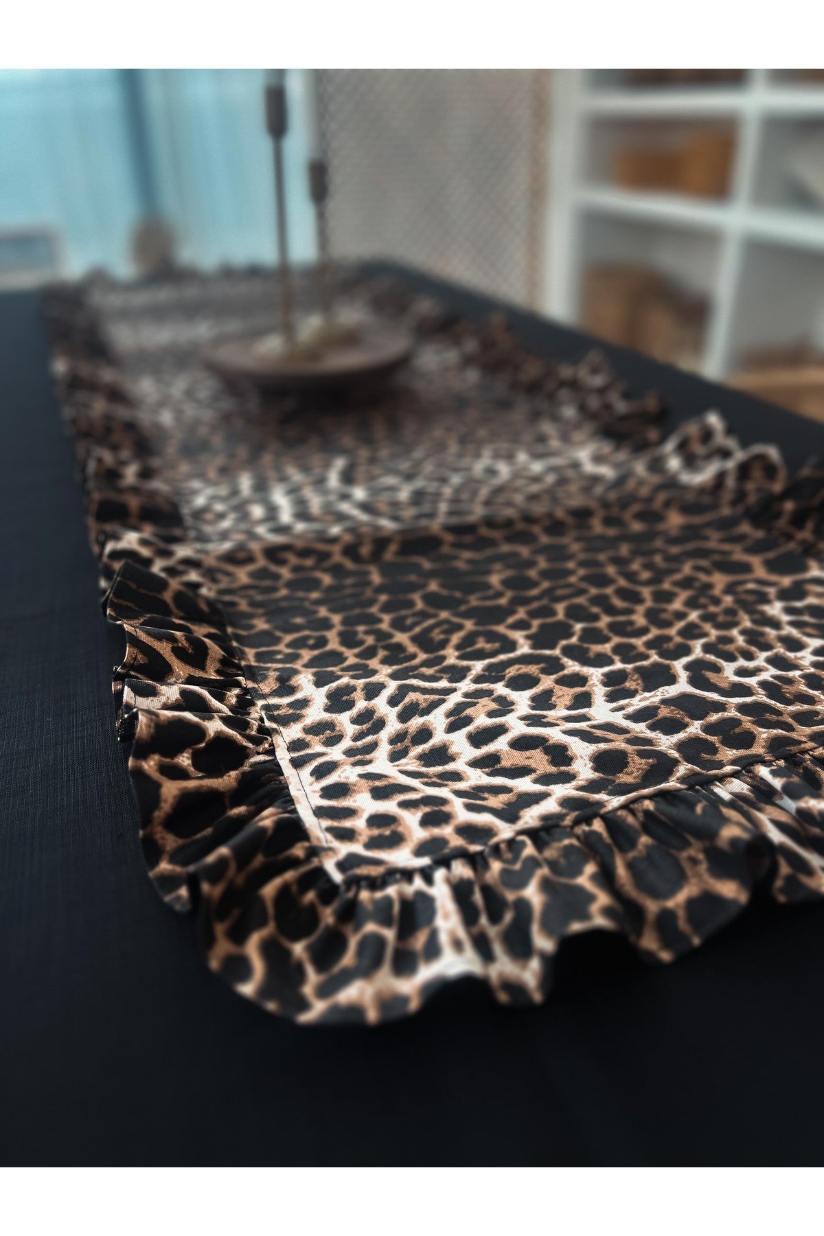 Leopard Keten Dikdörtgen Fırfırlı Runner 50CM X 150CM