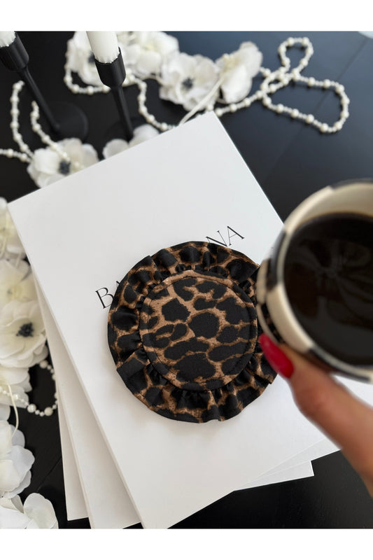 Leopard Yuvarlak Dolgulu Fırfırlı Bardak Altlığı