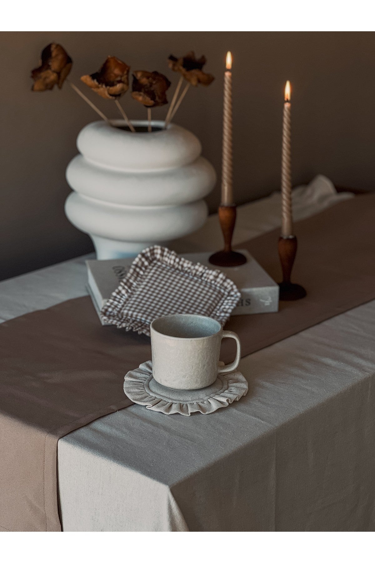 Ham Keten Fırfırlı Bardak Altlığı