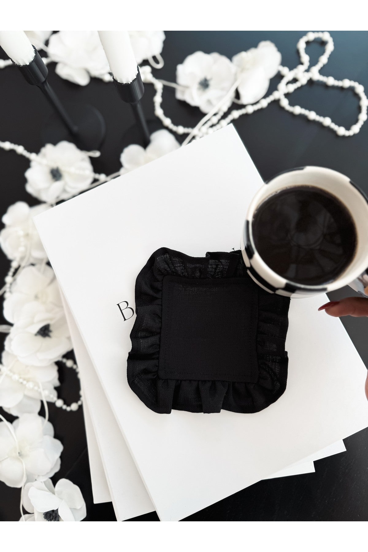 Shine Kare Fırfırlı Bardak Altlığı