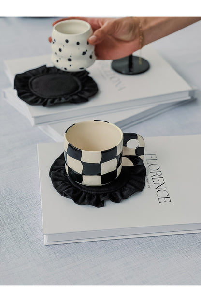 Luna Yuvarlak Fırfırlı Bardak Altlığı