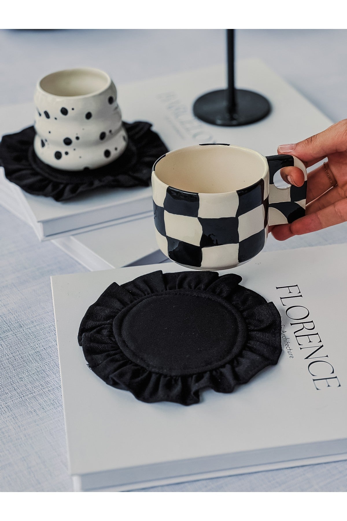 Luna Yuvarlak Fırfırlı Bardak Altlığı