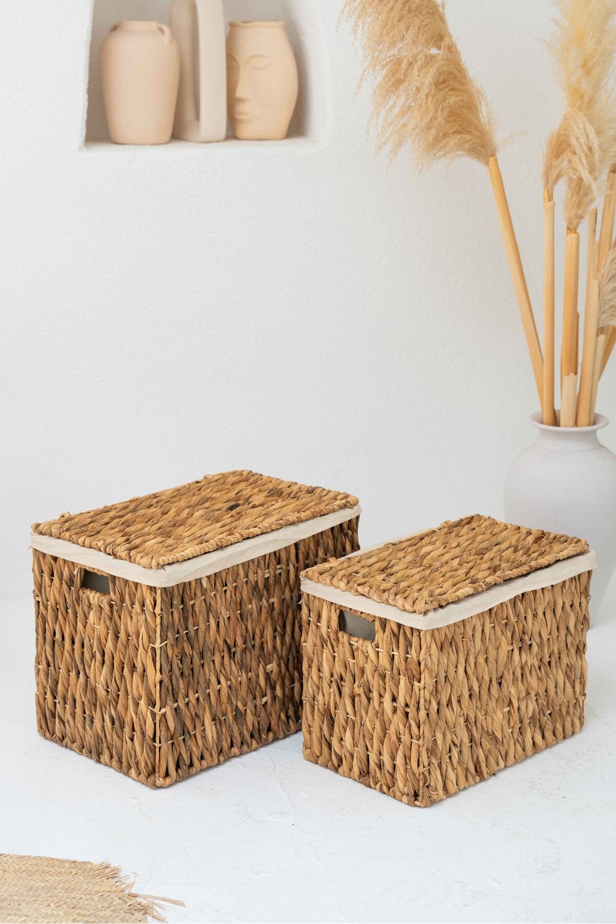 Hasır Su Sümbülü Kapaklı Büyük Boy Sandık Model 56x39x44 cm Düzenleyici/Organizer/Çamaşır Sepeti