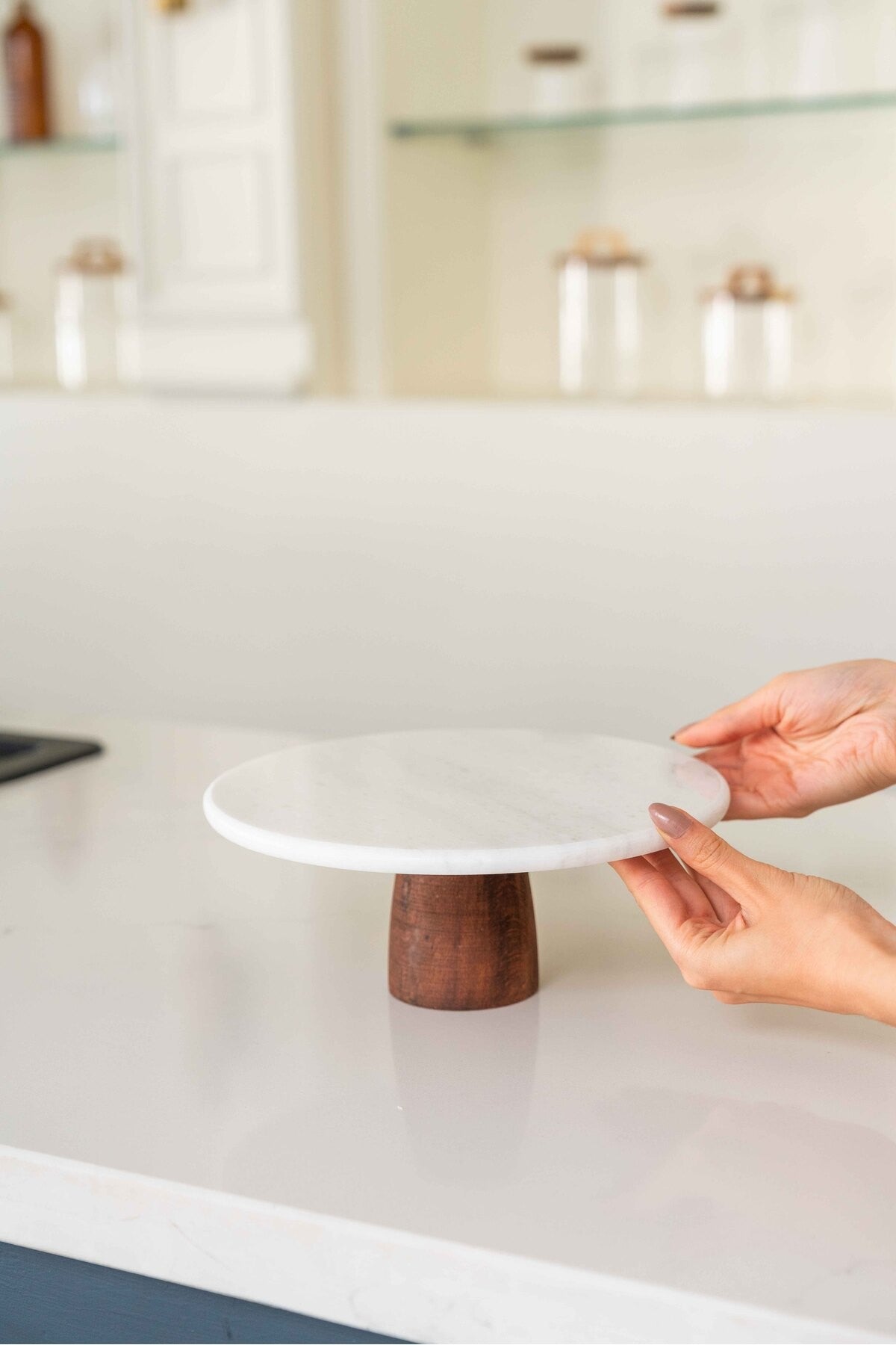 Doğal Mermer Ahşap Ayaklı Pasta Kek Standı Sunumluk