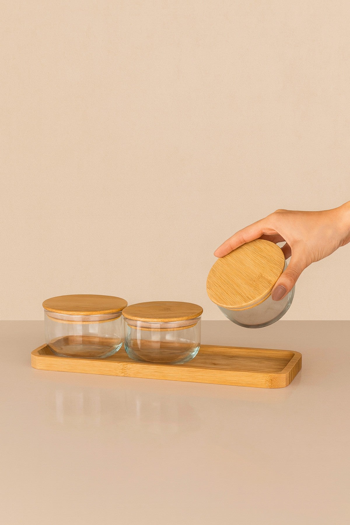 Doğal Bambu Yuvarlak Kapaklı Şeffaf 3’lü Cam Kavanoz Kahvaltılık,Saklama Kabı Ahşap Standlı Set