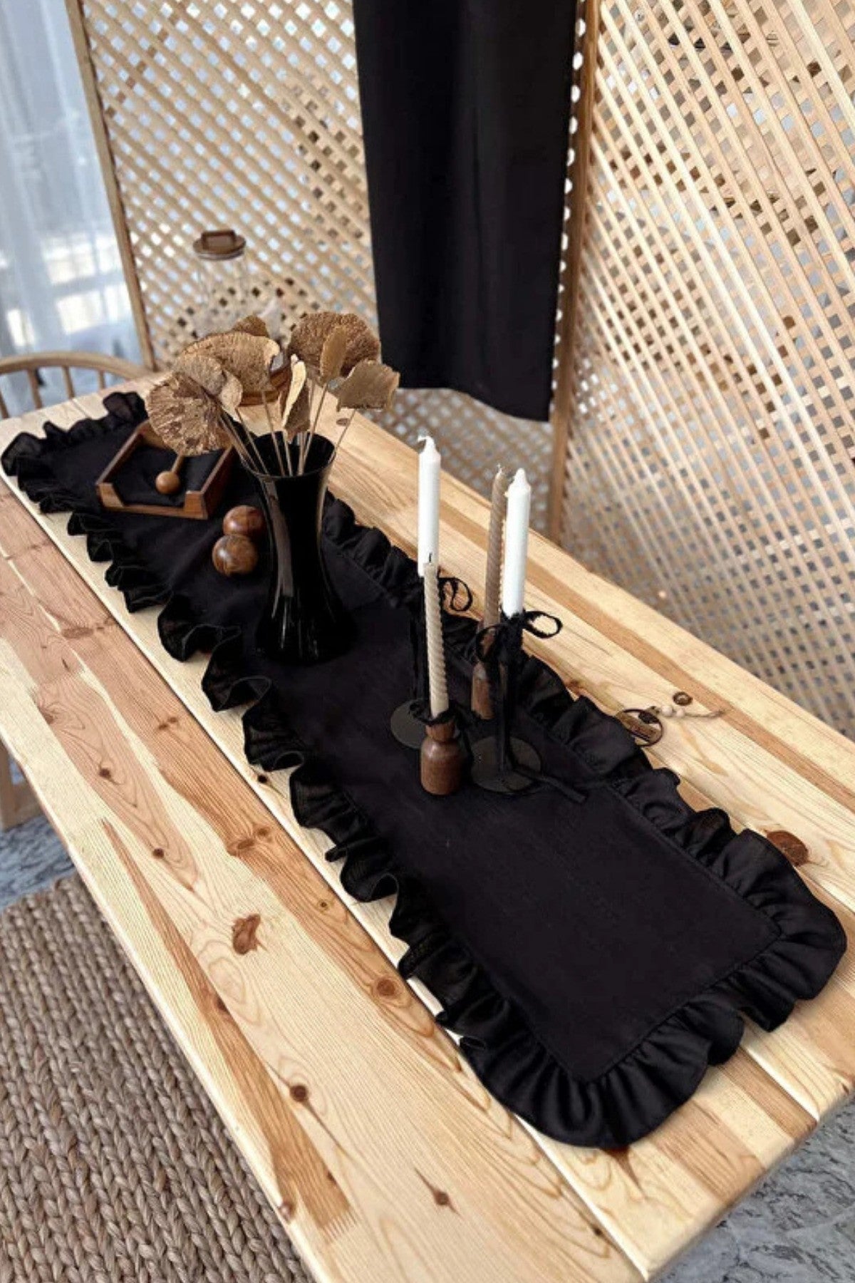 Fırfırlı Siyah %100 Keten Kumaş Runner 50cm X 155cm