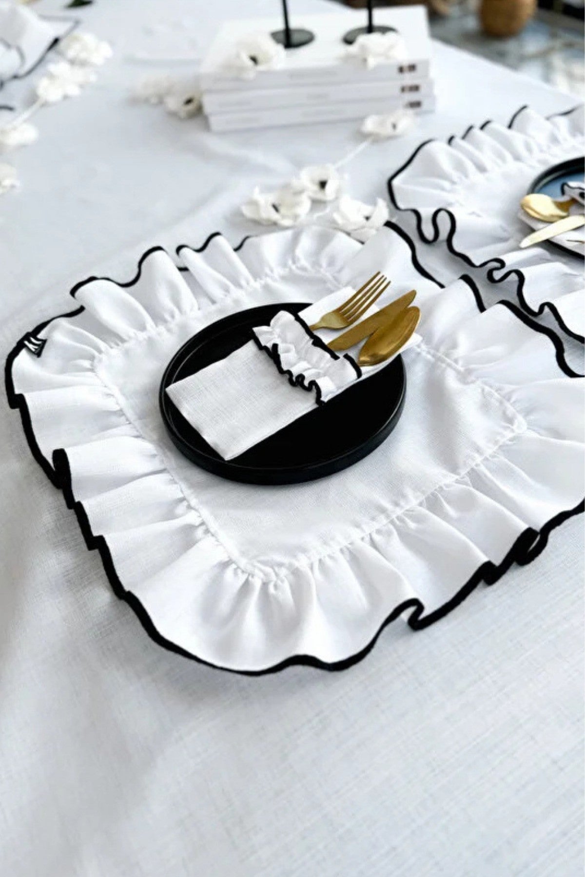 Shine White Heryeri Fırfırlı Dikdörtgen Amerikan Servis / Supla 6lı