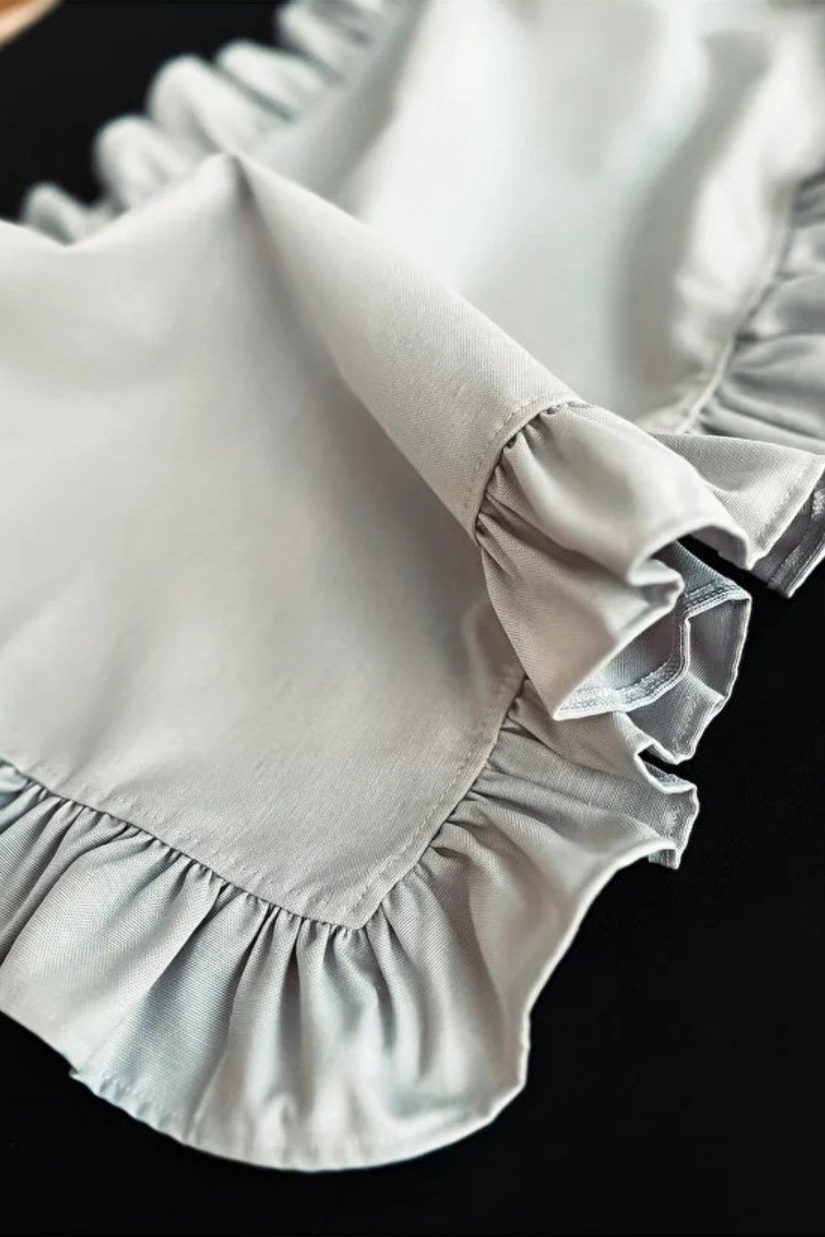 Moonlit Keten Heryeri Fırfırlı Dikdörtgen Runner